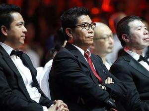 英雄联盟赛战队荣耀加冕，剑指冠军